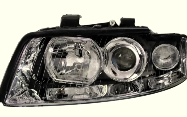 İTHAL Ön Far Sağ – Audi – A4 2001 – 2005