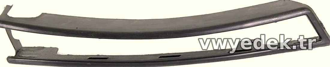 Ön Tampon Bandı Sağ - Volkswagen - Passat 2006 > – İTHAL – 3C0807718AGRU” loading=”lazy” /></figure>
<figure class=