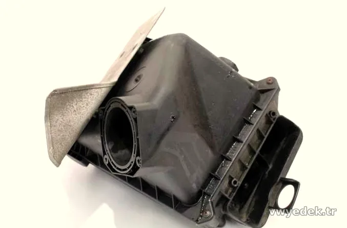 Hava Filtre Kutusu - Audi - A4 - Orjinal - 06B133837AE