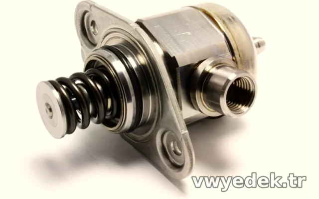 Motor Yakıt Pompası – CDAA – Motor – 1.8 TDI – Altea – 2011 – 2015 – 06H127025N-16