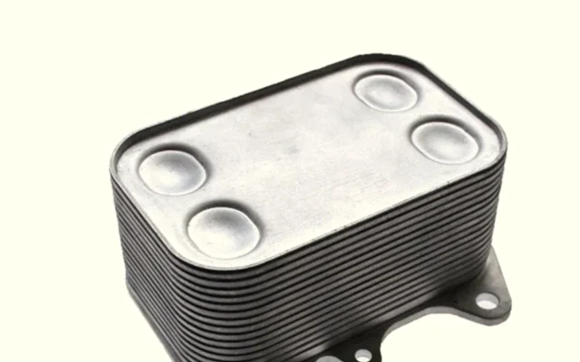 Yağ Soğutucu – CAYC – Motor – 1.6 TDİ – Beetle – 2012 – 2016 – 03L117021C-11