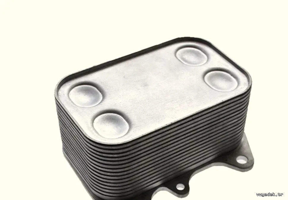 Yağ Soğutucu - CAYC - Motor - 1.6 TDİ - Beetle - 2012 - 2016 - OEM CHİNA - 03L117021C-11