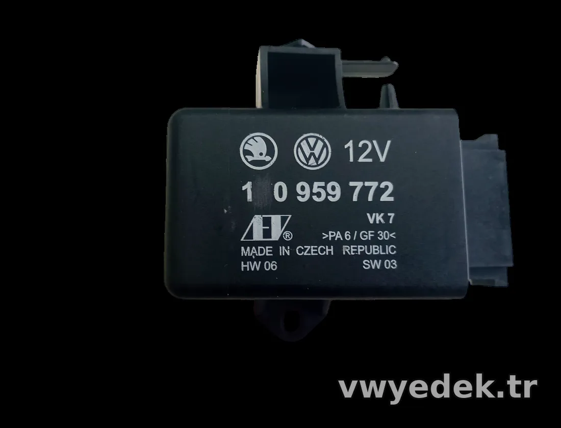 Koltuk Isıtma Kontrol Ünitesi - Beetle - 2012 - 2016 - Orjinal - 1K0959772-3